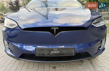 Позашляховик / Кросовер Tesla Model X 2020 в 