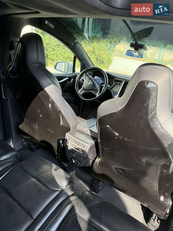 Позашляховик / Кросовер Tesla Model X 2016 в Одесі