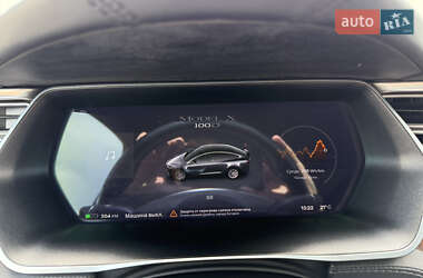 Позашляховик / Кросовер Tesla Model X 2017 в 