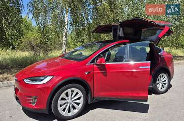 Внедорожник / Кроссовер Tesla Model X 2017 в 
