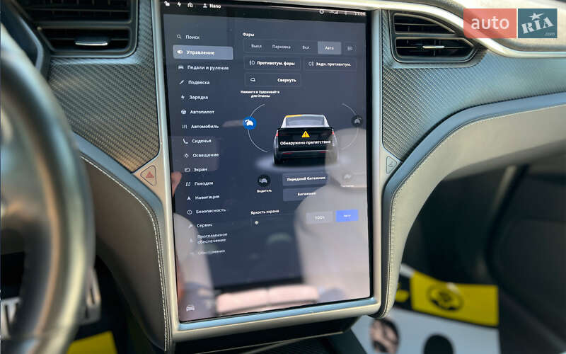 Позашляховик / Кросовер Tesla Model X 2018 в Львові