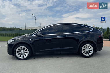 Позашляховик / Кросовер Tesla Model X 2017 в 