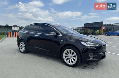 Позашляховик / Кросовер Tesla Model X 2017 в 