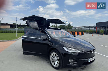 Позашляховик / Кросовер Tesla Model X 2017 в 