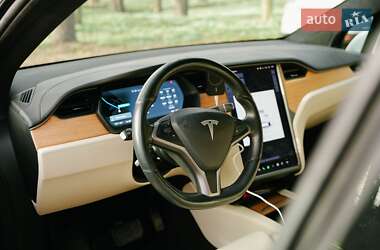 Позашляховик / Кросовер Tesla Model X 2019 в 