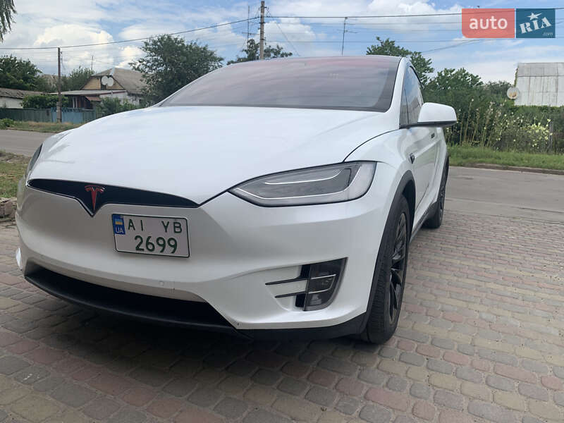 Внедорожник / Кроссовер Tesla Model X 2018 в Киеве фото 3 Внедорожник / Кроссовер Tesla Model X 2018 в Киеве