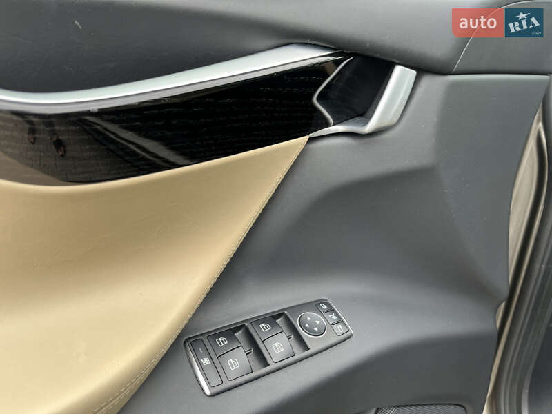 Внедорожник / Кроссовер Tesla Model X 2016 в Киеве фото 17 Внедорожник / Кроссовер Tesla Model X 2016 в Киеве