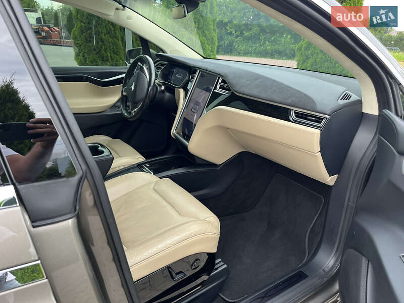 Внедорожник / Кроссовер Tesla Model X 2016 в Киеве фото 25 Внедорожник / Кроссовер Tesla Model X 2016 в Киеве