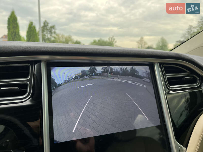 Внедорожник / Кроссовер Tesla Model X 2016 в Киеве фото 35 Внедорожник / Кроссовер Tesla Model X 2016 в Киеве