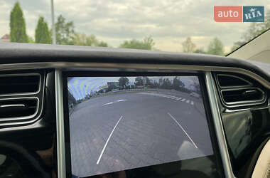 Внедорожник / Кроссовер Tesla Model X 2016 в 