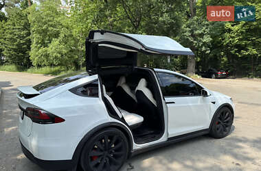 Внедорожник / Кроссовер Tesla Model X 2020 в 