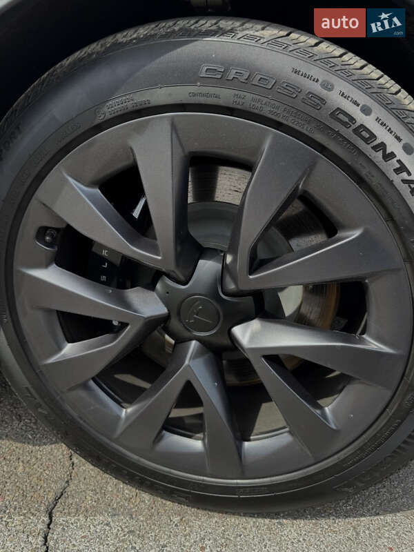 Внедорожник / Кроссовер Tesla Model X 2022 в Киеве