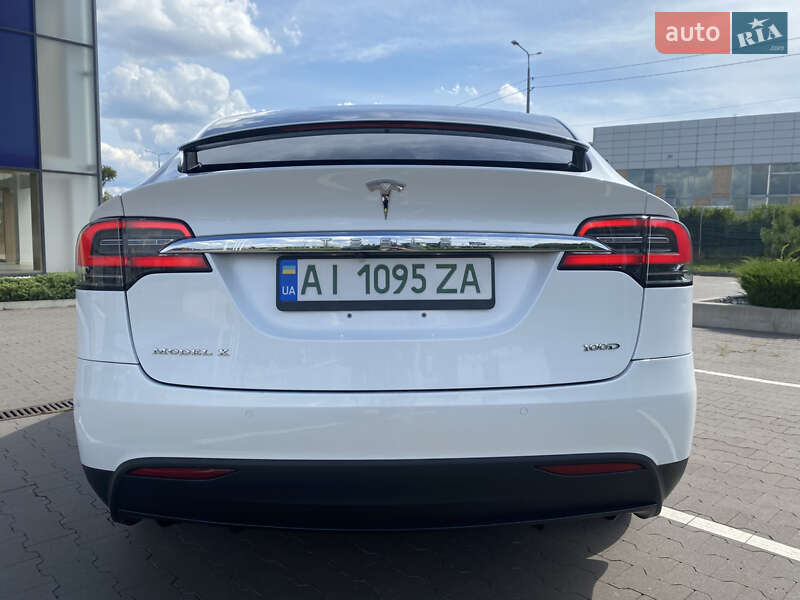Позашляховик / Кросовер Tesla Model X 2017 в Харкові