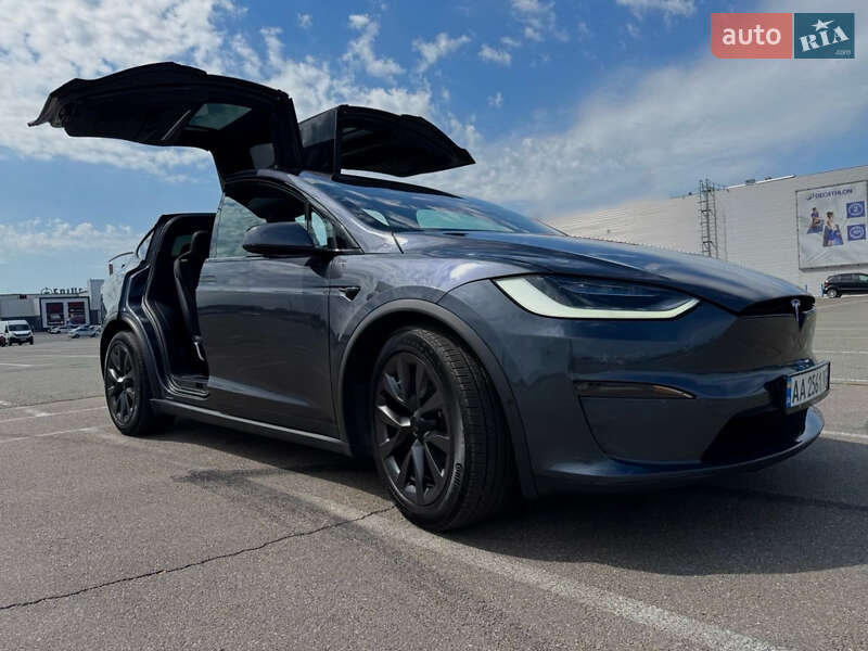 Внедорожник / Кроссовер Tesla Model X 2022 в Киеве