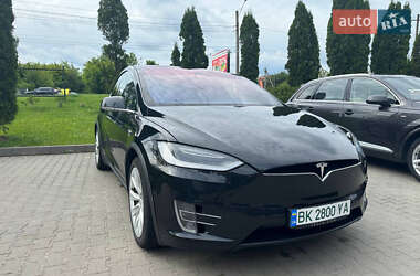 Позашляховик / Кросовер Tesla Model X 2017 в Хмельницькому