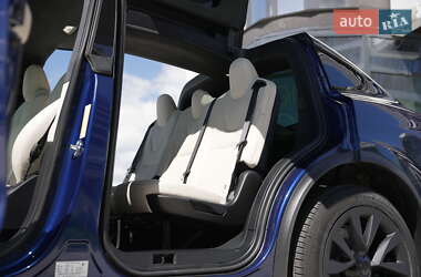 Внедорожник / Кроссовер Tesla Model X 2023 в 