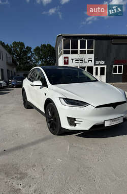 Внедорожник / Кроссовер Tesla Model X 2018 в 