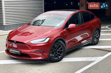 Позашляховик / Кросовер Tesla Model X 2024 в 