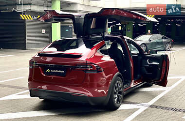 Позашляховик / Кросовер Tesla Model X 2024 в 