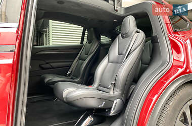 Позашляховик / Кросовер Tesla Model X 2024 в 