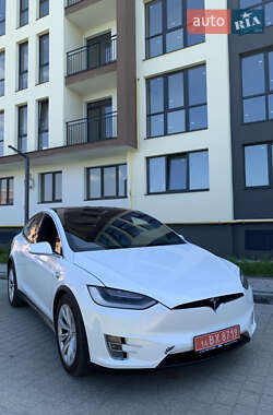 Внедорожник / Кроссовер Tesla Model X 2020 в 