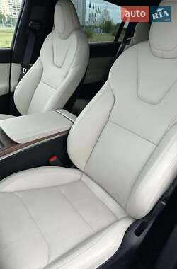 Внедорожник / Кроссовер Tesla Model X 2024 в 