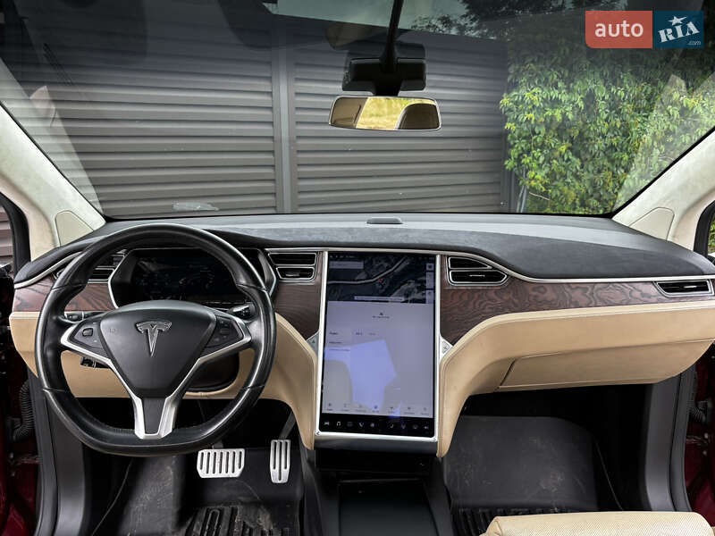 Позашляховик / Кросовер Tesla Model X 2016 в Стрию фото 22 Позашляховик / Кросовер Tesla Model X 2016 в Стрию