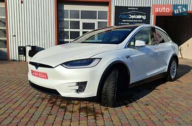 Внедорожник / Кроссовер Tesla Model X 2018 в 