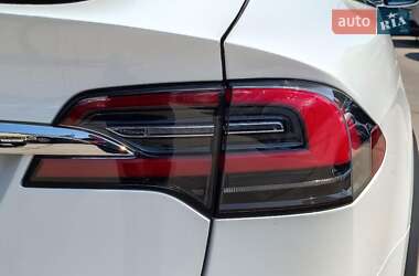 Внедорожник / Кроссовер Tesla Model X 2018 в 