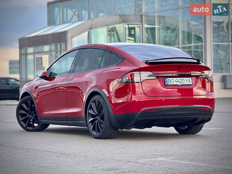Позашляховик / Кросовер Tesla Model X 2019 в Києві