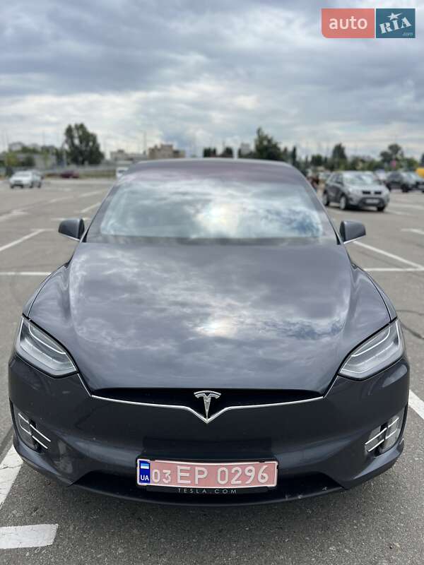 Позашляховик / Кросовер Tesla Model X 2017 в Києві