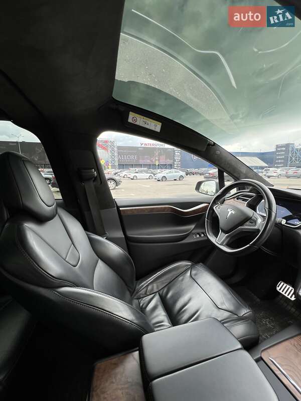 Позашляховик / Кросовер Tesla Model X 2017 в Києві