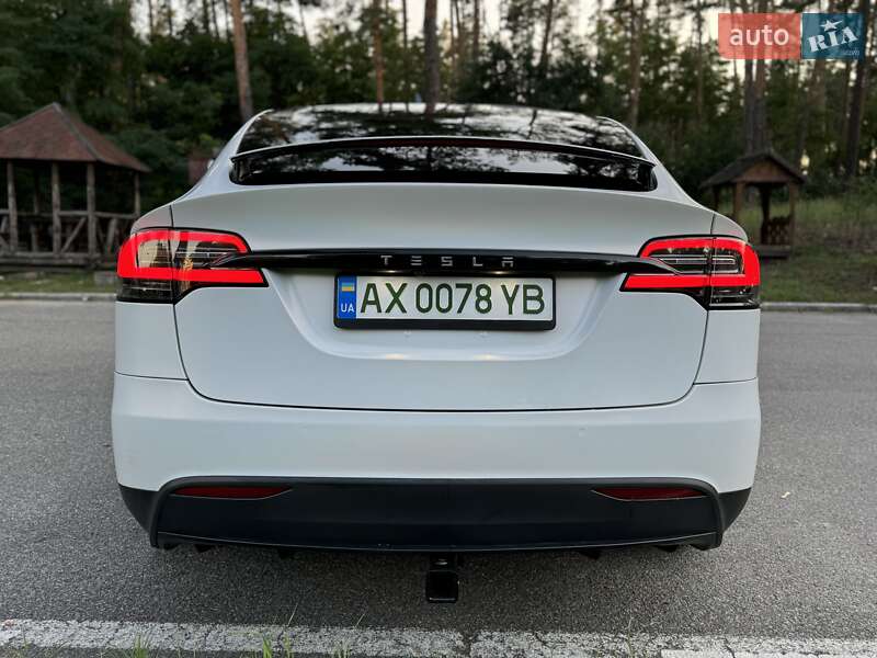 Позашляховик / Кросовер Tesla Model X 2018 в Києві