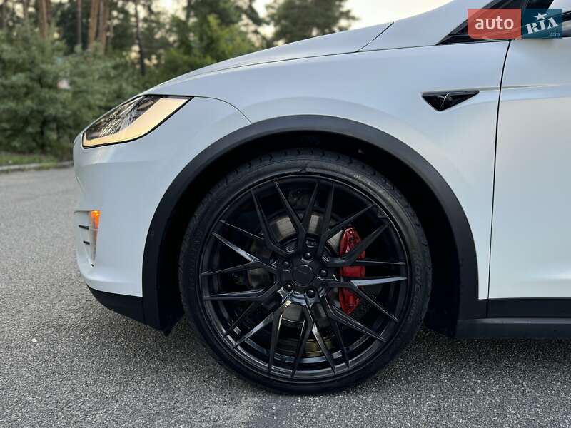 Позашляховик / Кросовер Tesla Model X 2018 в Києві