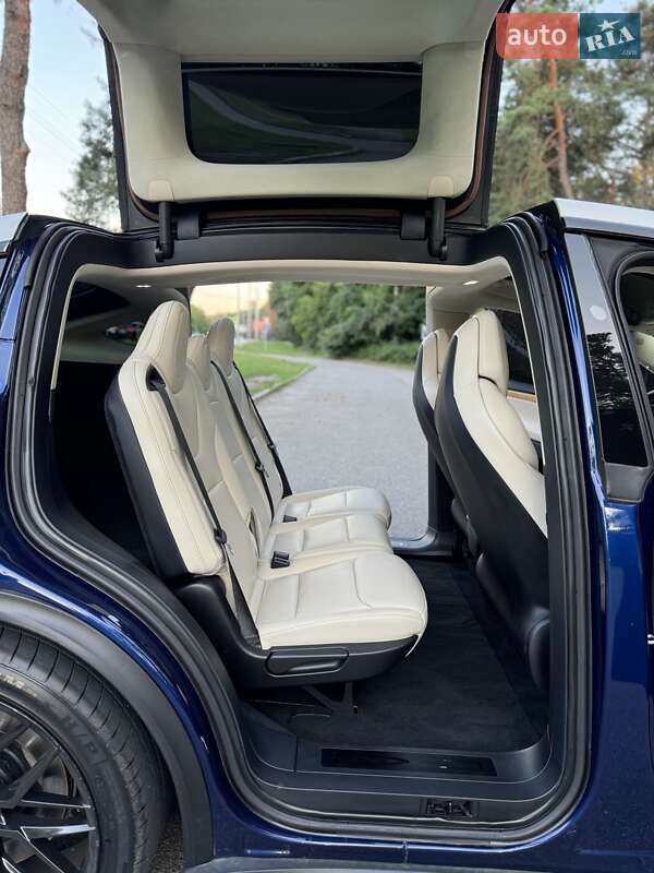 Позашляховик / Кросовер Tesla Model X 2018 в Києві