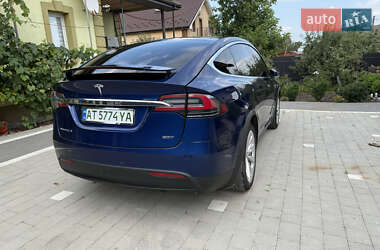 Позашляховик / Кросовер Tesla Model X 2016 в 