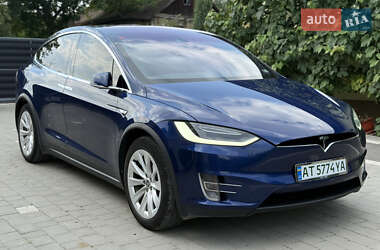 Позашляховик / Кросовер Tesla Model X 2016 в 