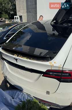Внедорожник / Кроссовер Tesla Model X 2017 в 