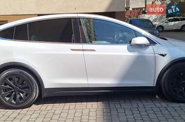 Позашляховик / Кросовер Tesla Model X 2019 в 