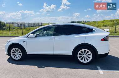 Позашляховик / Кросовер Tesla Model X 2018 в 