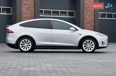 Внедорожник / Кроссовер Tesla Model X 2018 в 