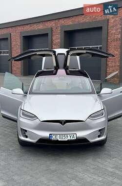 Внедорожник / Кроссовер Tesla Model X 2018 в 