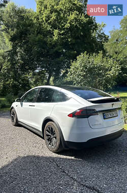 Внедорожник / Кроссовер Tesla Model X 2017 в 