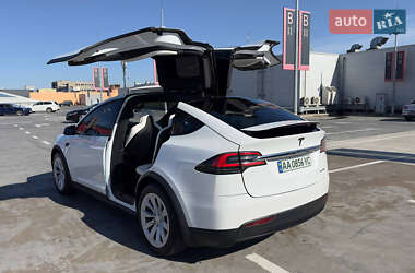 Позашляховик / Кросовер Tesla Model X 2019 в 