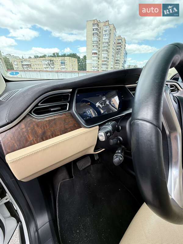 Внедорожник / Кроссовер Tesla Model X 2016 в Виннице
