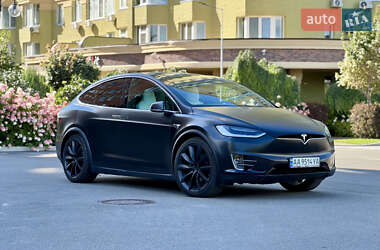Внедорожник / Кроссовер Tesla Model X 2019 в Киеве
