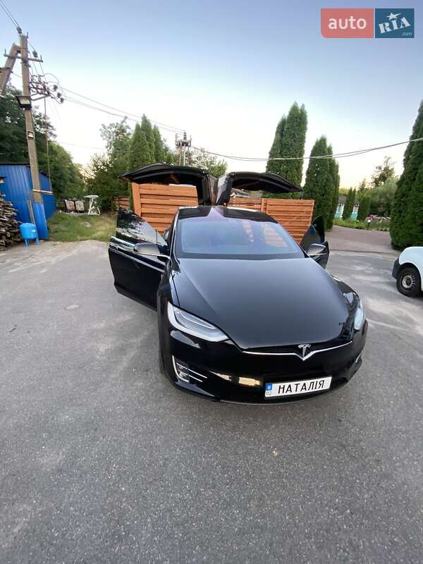 Внедорожник / Кроссовер Tesla Model X 2016 в Виннице