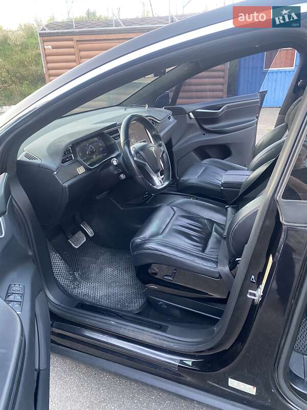 Внедорожник / Кроссовер Tesla Model X 2016 в Виннице