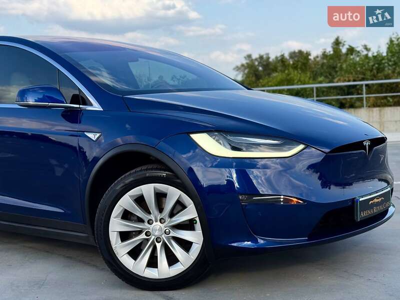 Позашляховик / Кросовер Tesla Model X 2016 в Києві фото 3 Позашляховик / Кросовер Tesla Model X 2016 в Києві