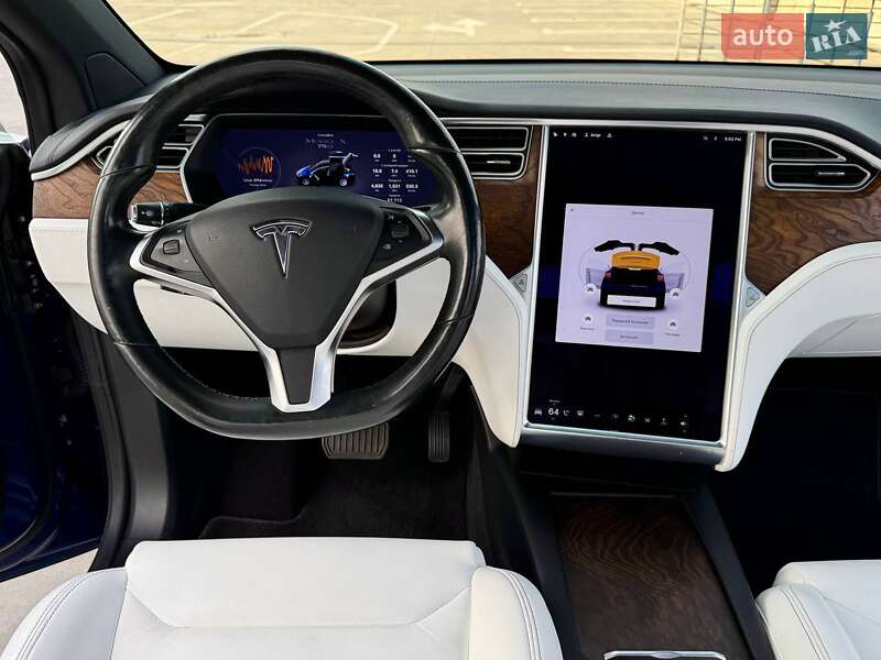 Позашляховик / Кросовер Tesla Model X 2016 в Києві фото 26 Позашляховик / Кросовер Tesla Model X 2016 в Києві
